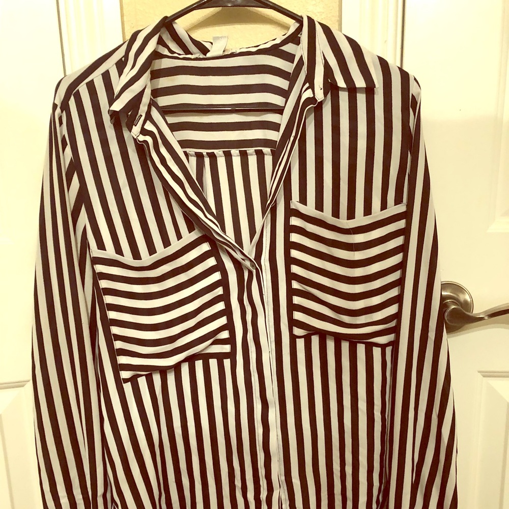 Loose silky striped top